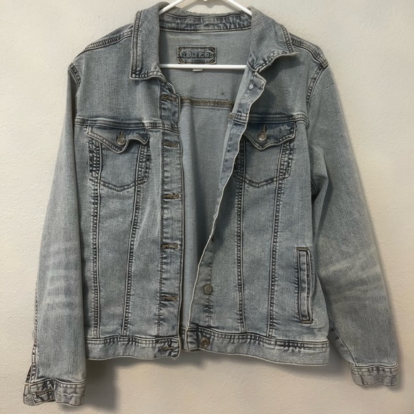 Woman’s demin Jean jacket sz 1X - Picture 2 of 6